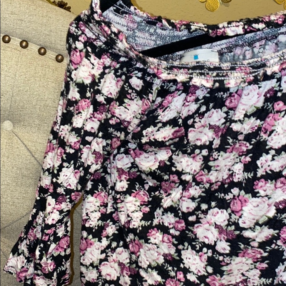 off the shoulder quarter sleeve